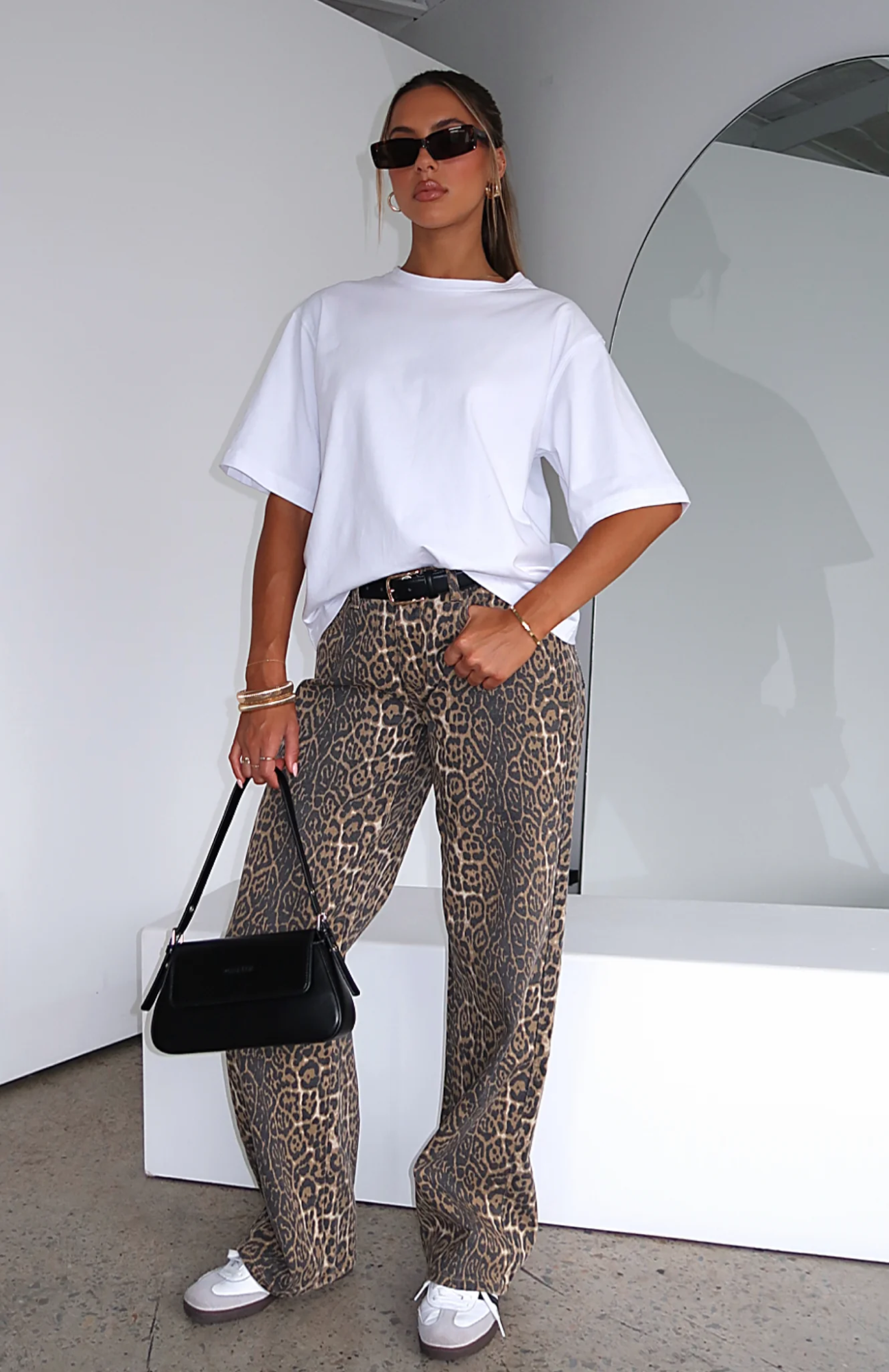 Delora Low Rise Wide Leg Leopard Jeans