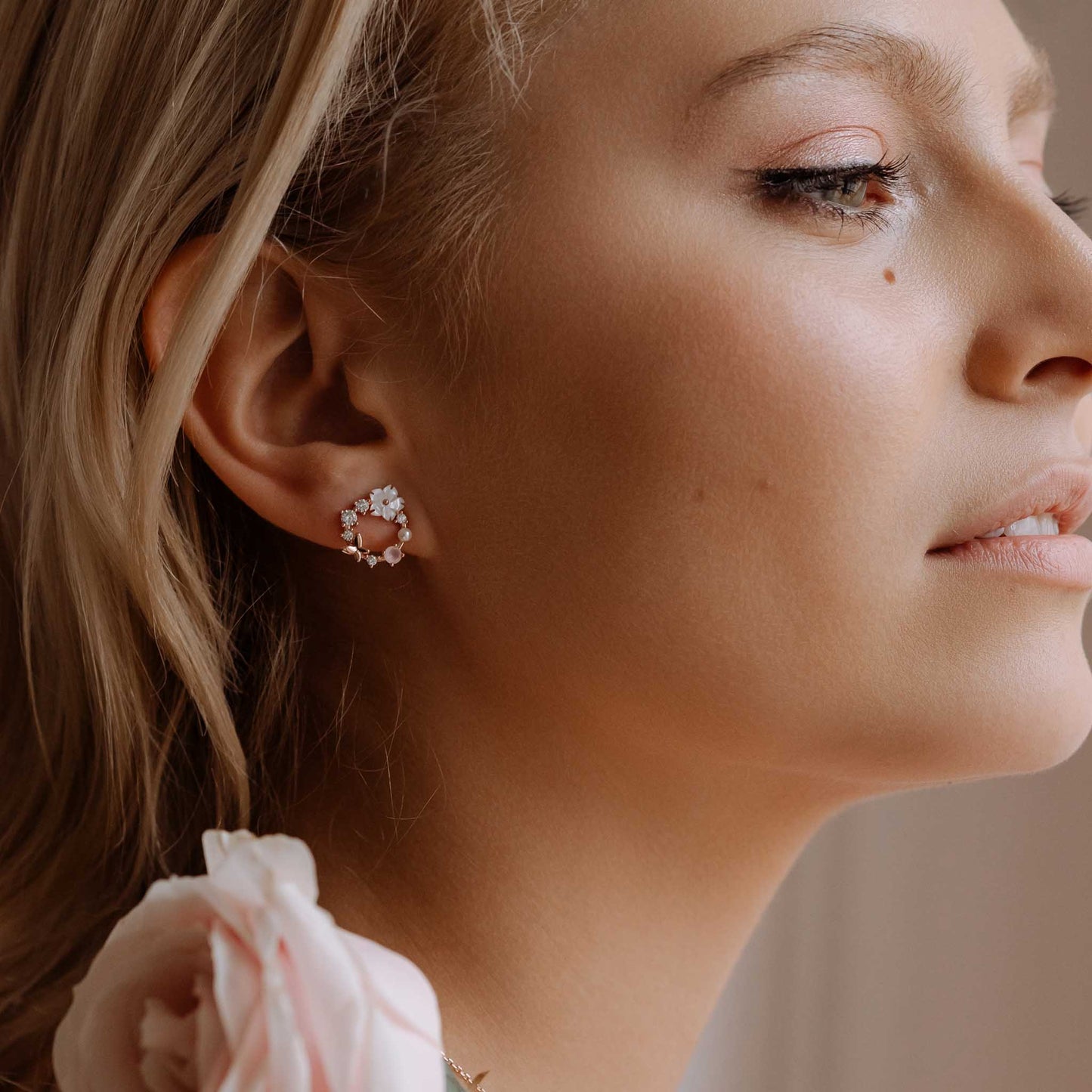 BlossGem | Sierlijke Oorbellen met lentebloemen