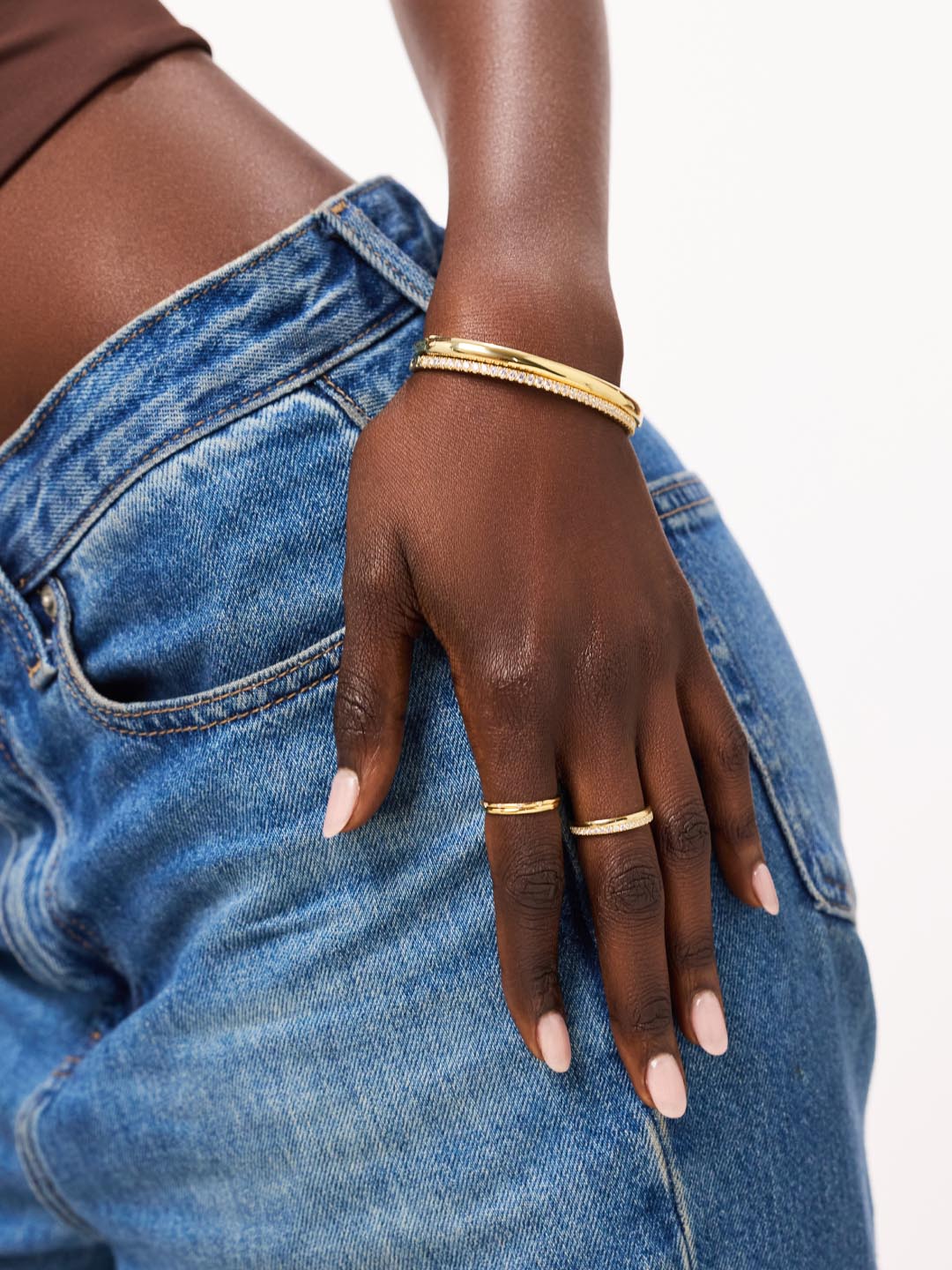 SilkGlow | Elegante Slanke Bangle - 14K Goud op Zilver
