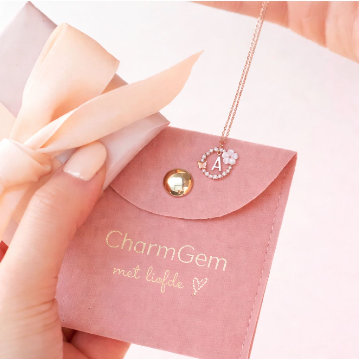 CharmGem | Sierlijke ketting met initiaal