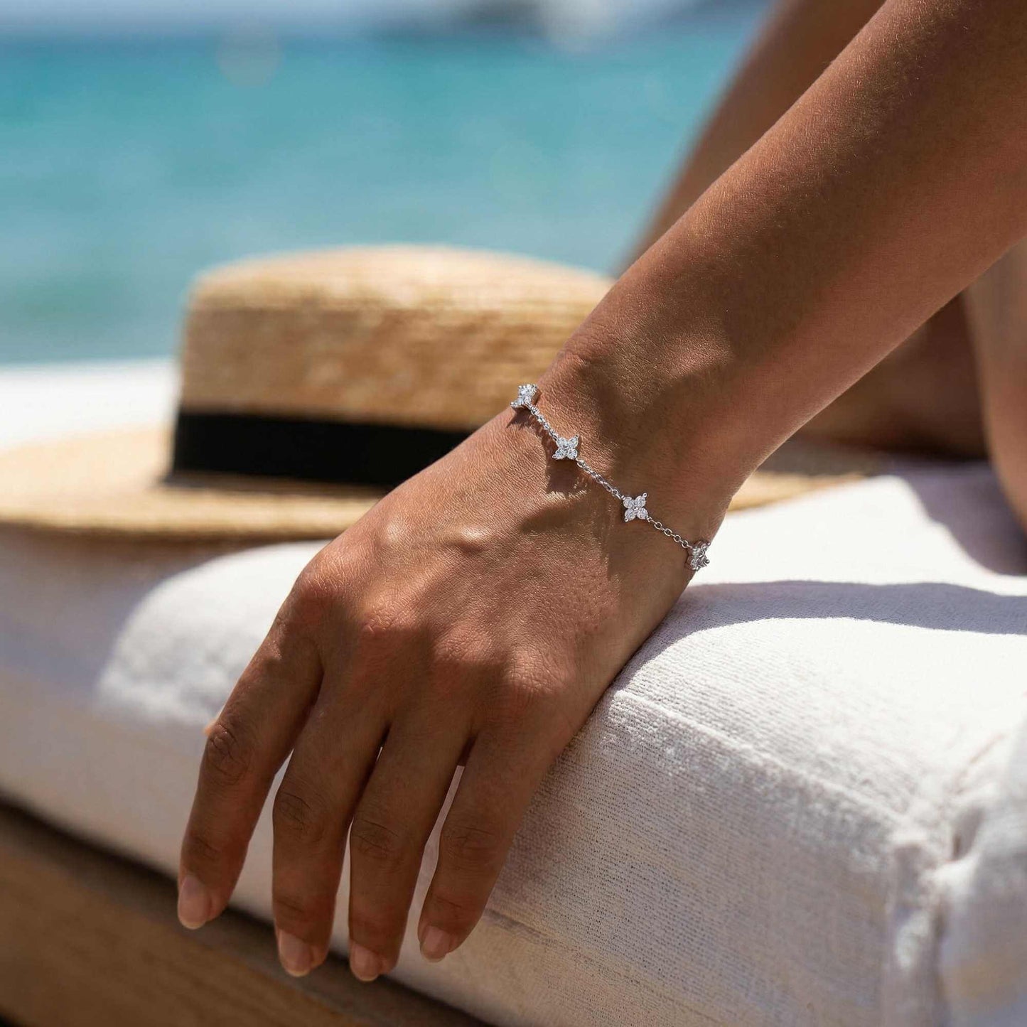 Kristallen bloemenarmband