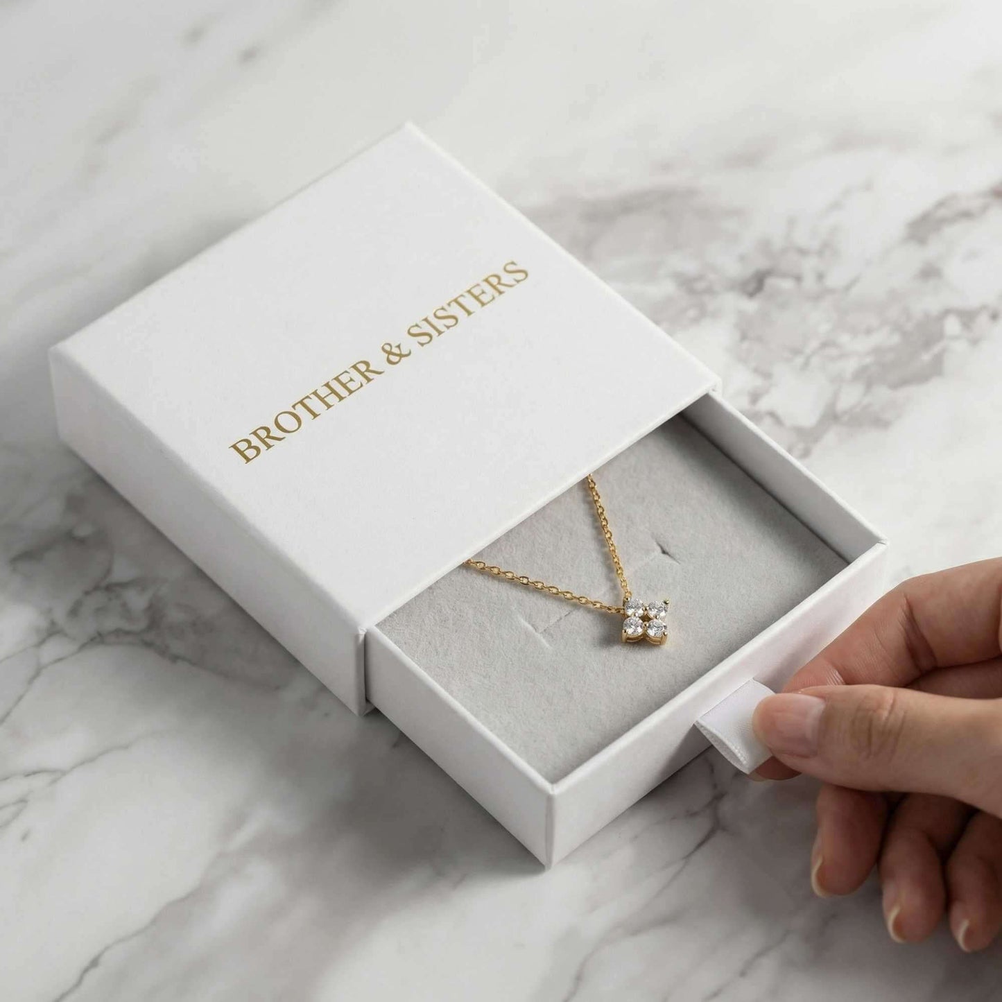 Kristallen bloemenketting