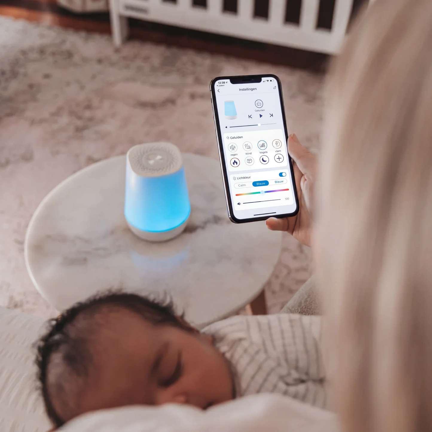 DozeEase | App-gestuurd white noise-systeem