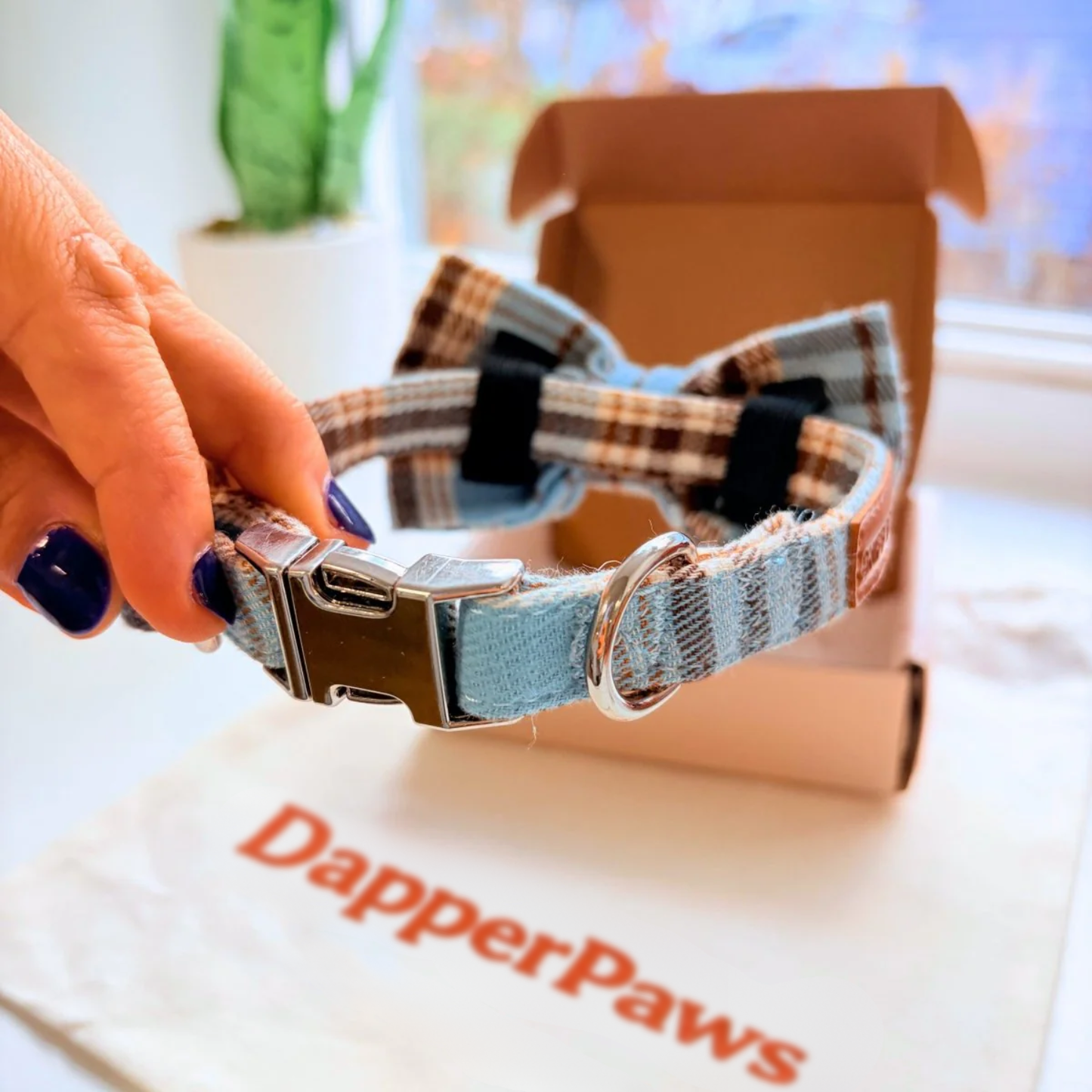 DapperPaws | Hondenhalsband met vlinderdas - Blauw teddyruit