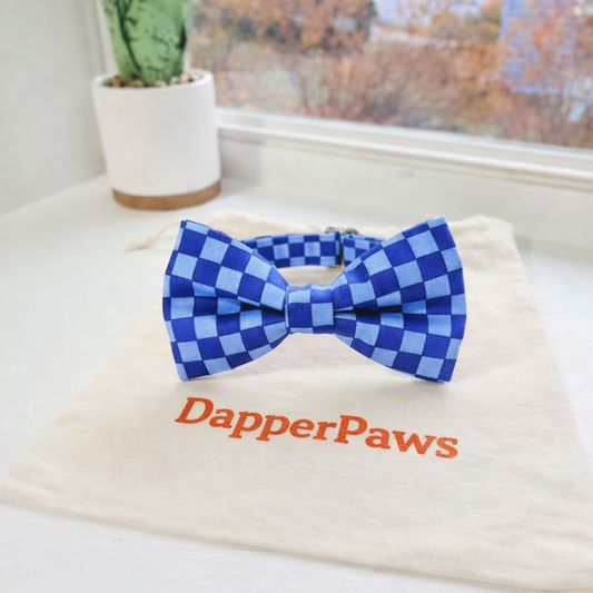 DapperPaws | Hondenhalsband met vlinderdas - Blauw geruit