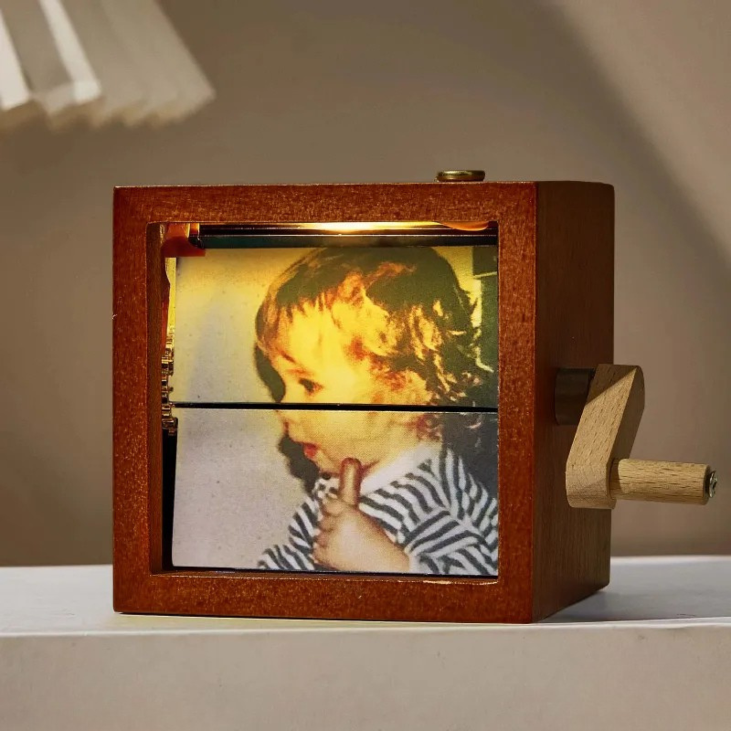 Memora | Luxe handgemaakte Flipbook-box: Jouw mooiste momenten, in beweging.