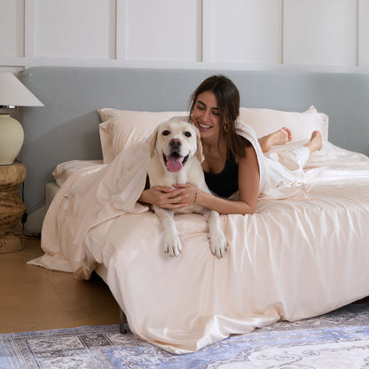 FURRFREE Bamboe Dekbedovertrekset – Huisdierhaar-afstotend voor gezinnen met honden/katten