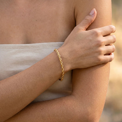 Gouden Gigi-armband met touwschakel