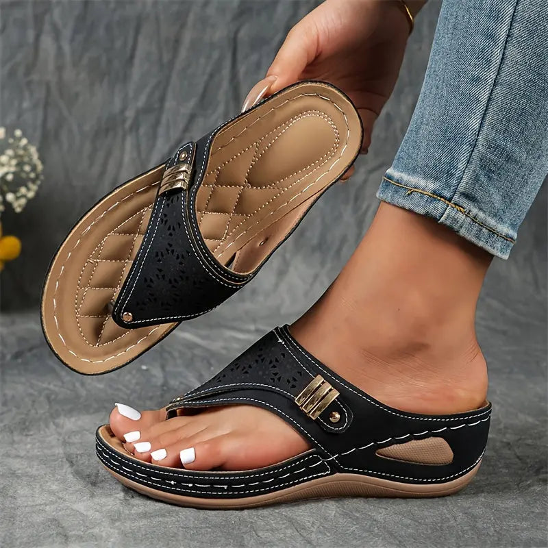 Élodie – Dames-slippers met sleehak en teenstuk