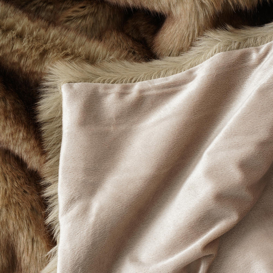 Verwenende Zware Deken – Luxe Faux Fur en Comfort