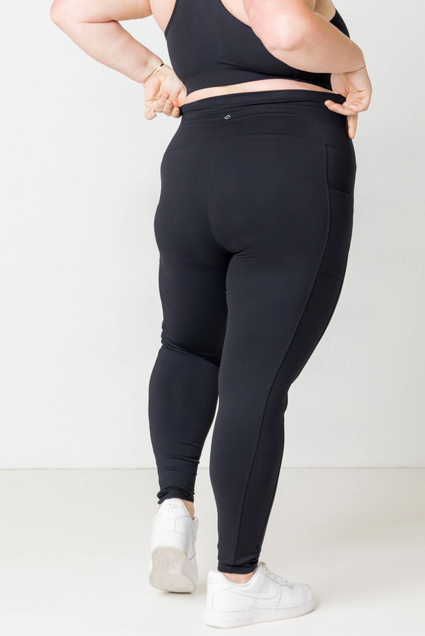 SuperHold-legging tot op de enkel – Zwart