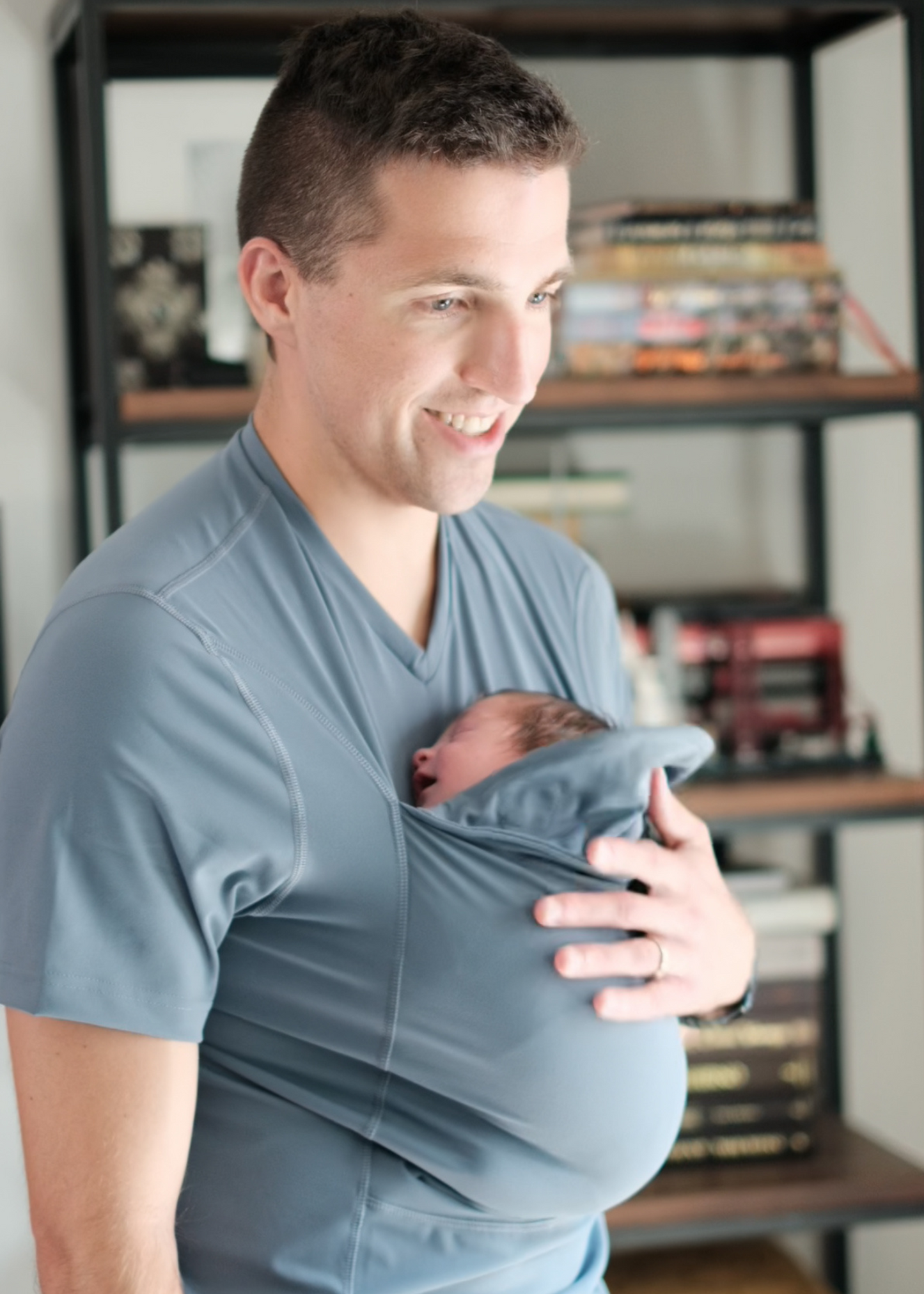 DadShirt | Het Draagshirt voor de Moderne Papa - Beek