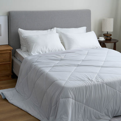 FURRFREE Super Cooling Comforter 2.0 – Geavanceerd koel beddengoed dat geen huisdierhaar vasthoudt; ideaal voor warme slapers en huisdiereigenaren.