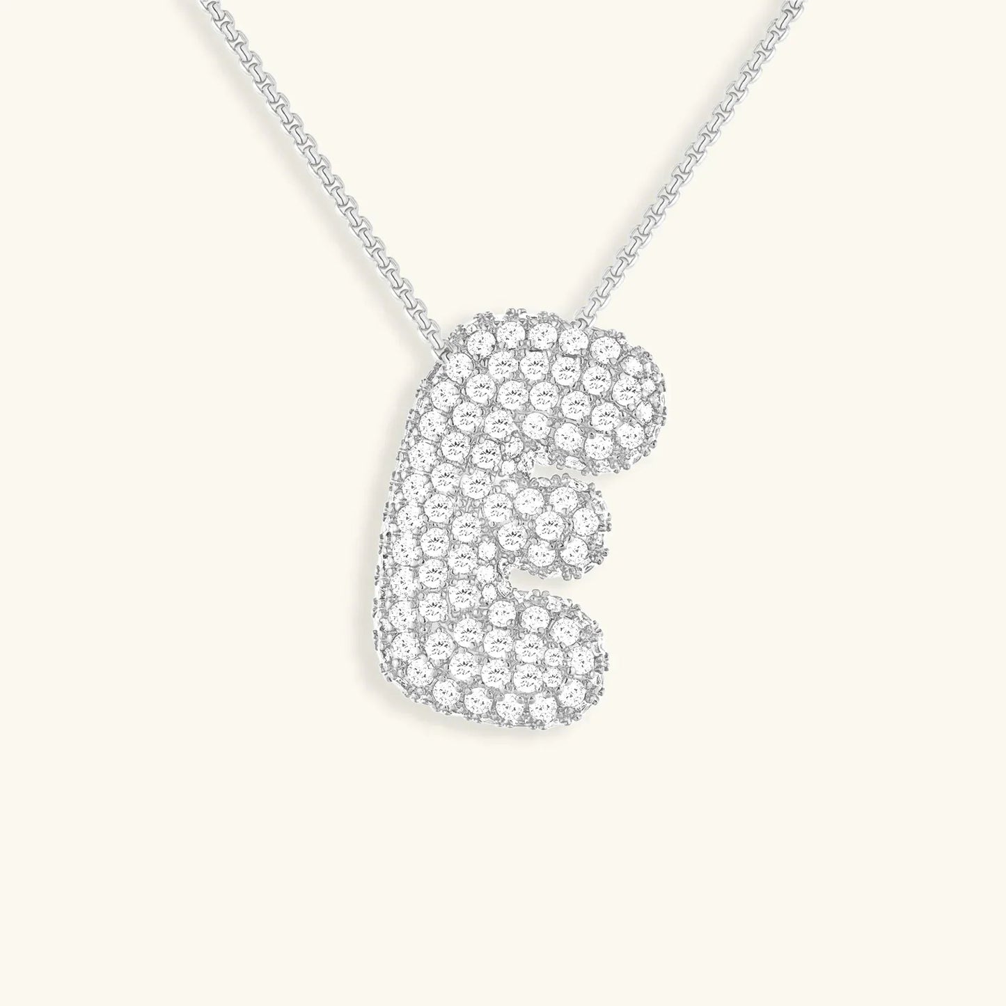 Ketting met diamant en initiaal in 'bubble'-stijl