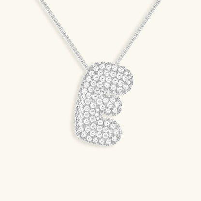 Ketting met diamant en initiaal in 'bubble'-stijl
