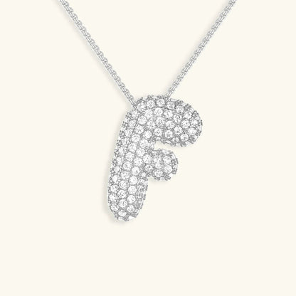 Ketting met diamant en initiaal in 'bubble'-stijl