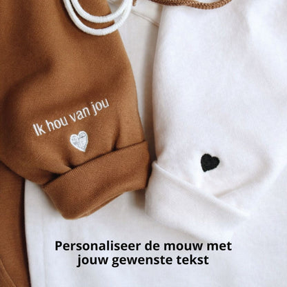 LijnLiefde | Geborduurde Hoodie met Jouw Foto – Handgetekend Portret & Premium Borduring