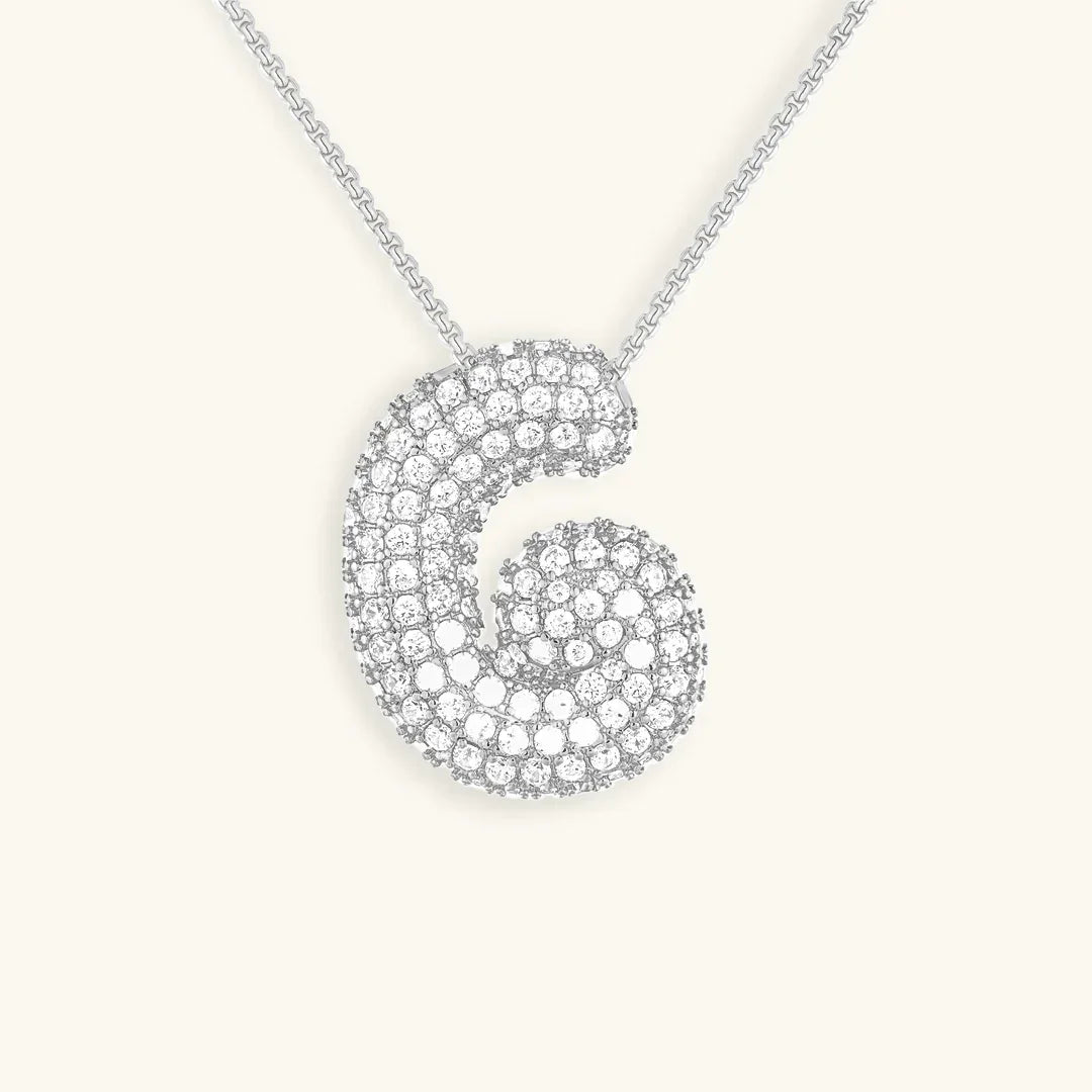 Ketting met diamant en initiaal in 'bubble'-stijl