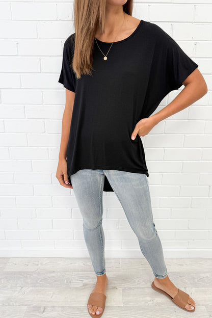 Softique | T-shirt Met langer achterpand - Zwart