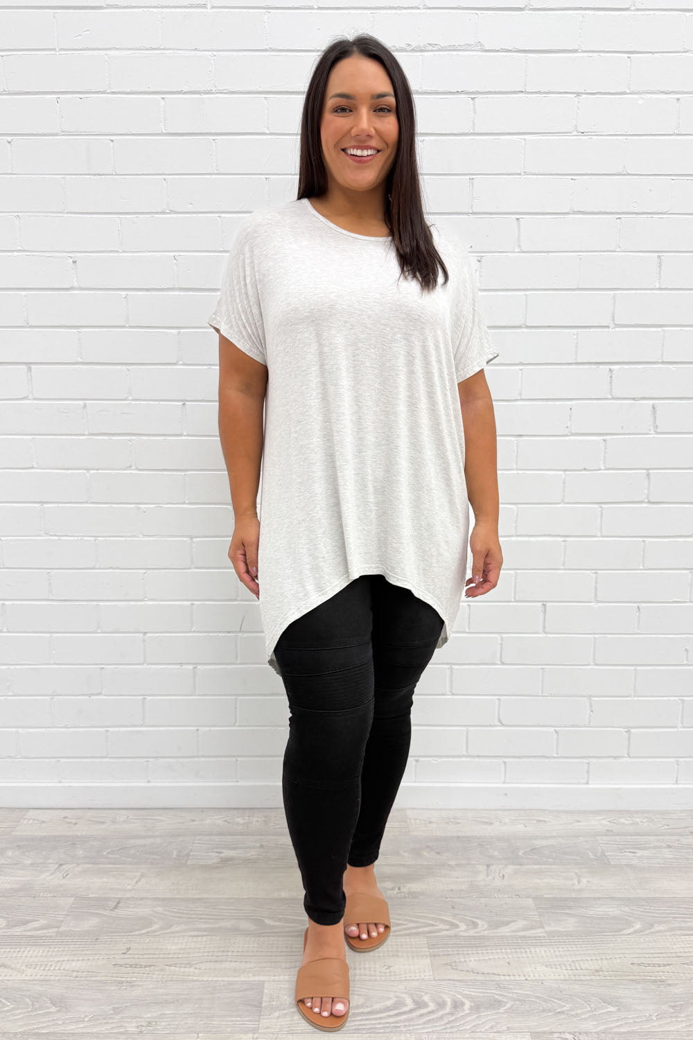 Softique | T-shirt Met langer achterpand - Lichtgrijs