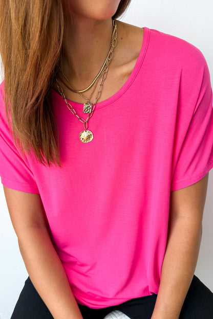 Softique | T-shirt Met langer achterpand- Lippenstift roze
