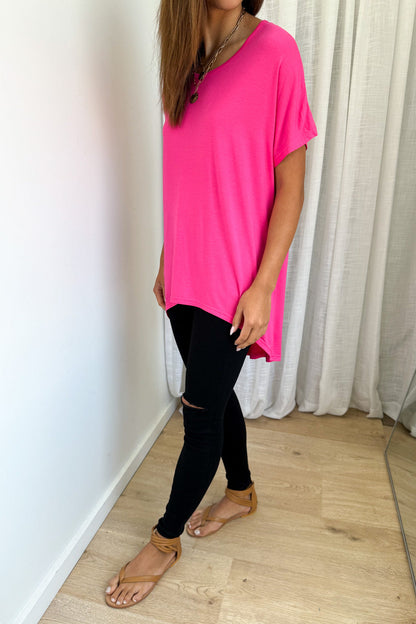 Softique | T-shirt Met langer achterpand- Lippenstift roze