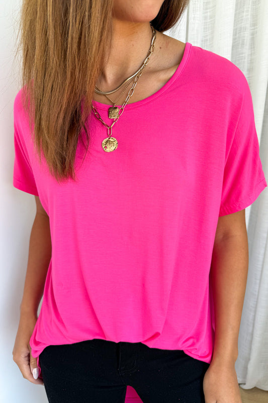 Softique | T-shirt Met langer achterpand- Lippenstift roze