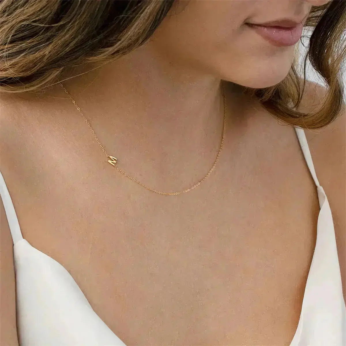 Charmify | Gepersonaliseerde ketting met zij-initialen voor een persoonlijke touch