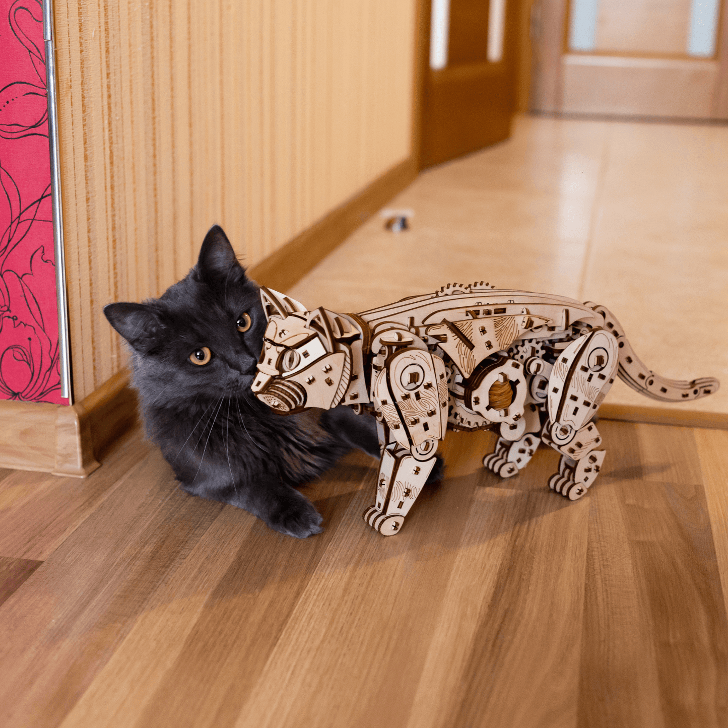 Mechanische katten – naturel of zwart