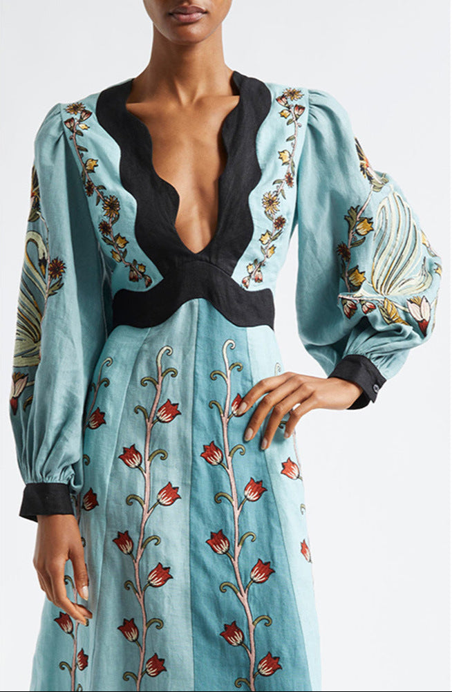 Lucia | Zachte Elegantie in Bloeiend Blauw