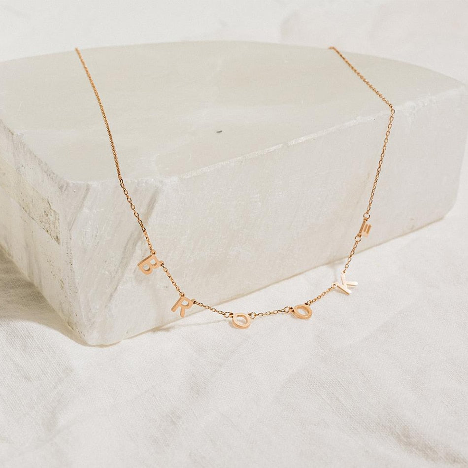 Verfijnde ketting met initiaal op maat