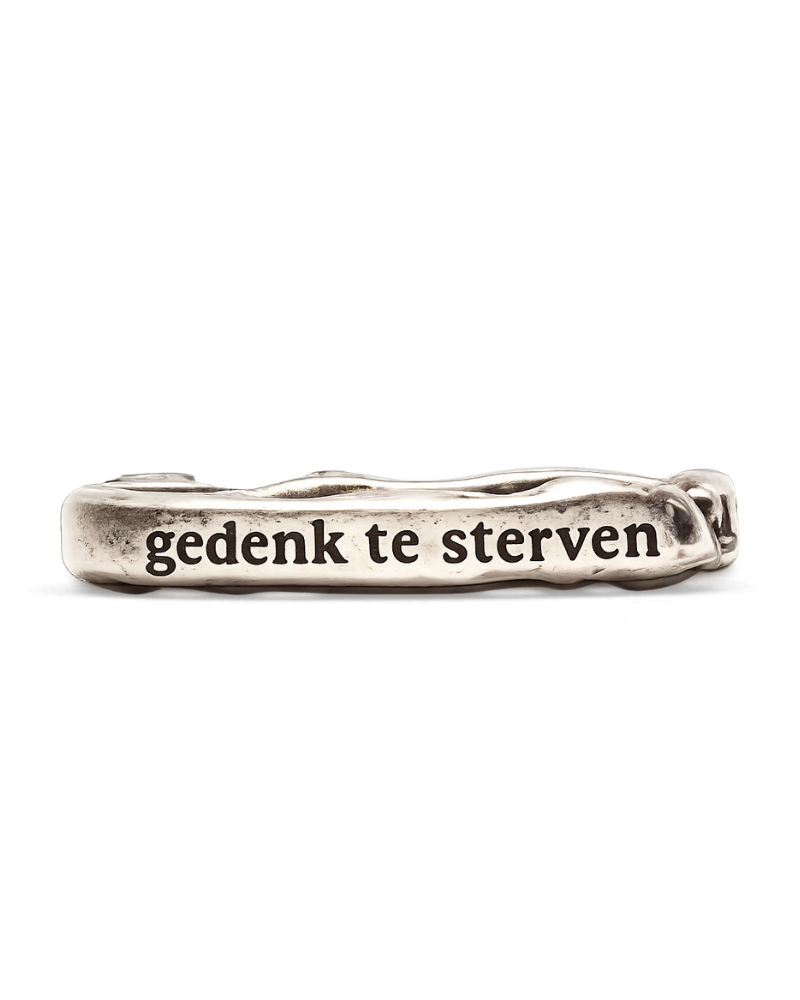 MEMENTO MORI RING