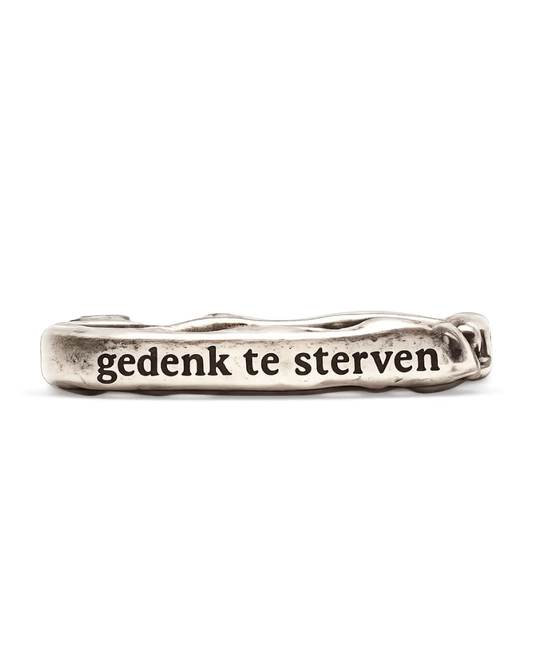 MEMENTO MORI RING