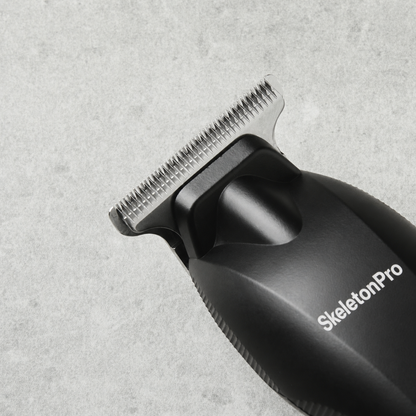 SkeletonPro | Baardtrimmer met 6 opzetkammen
