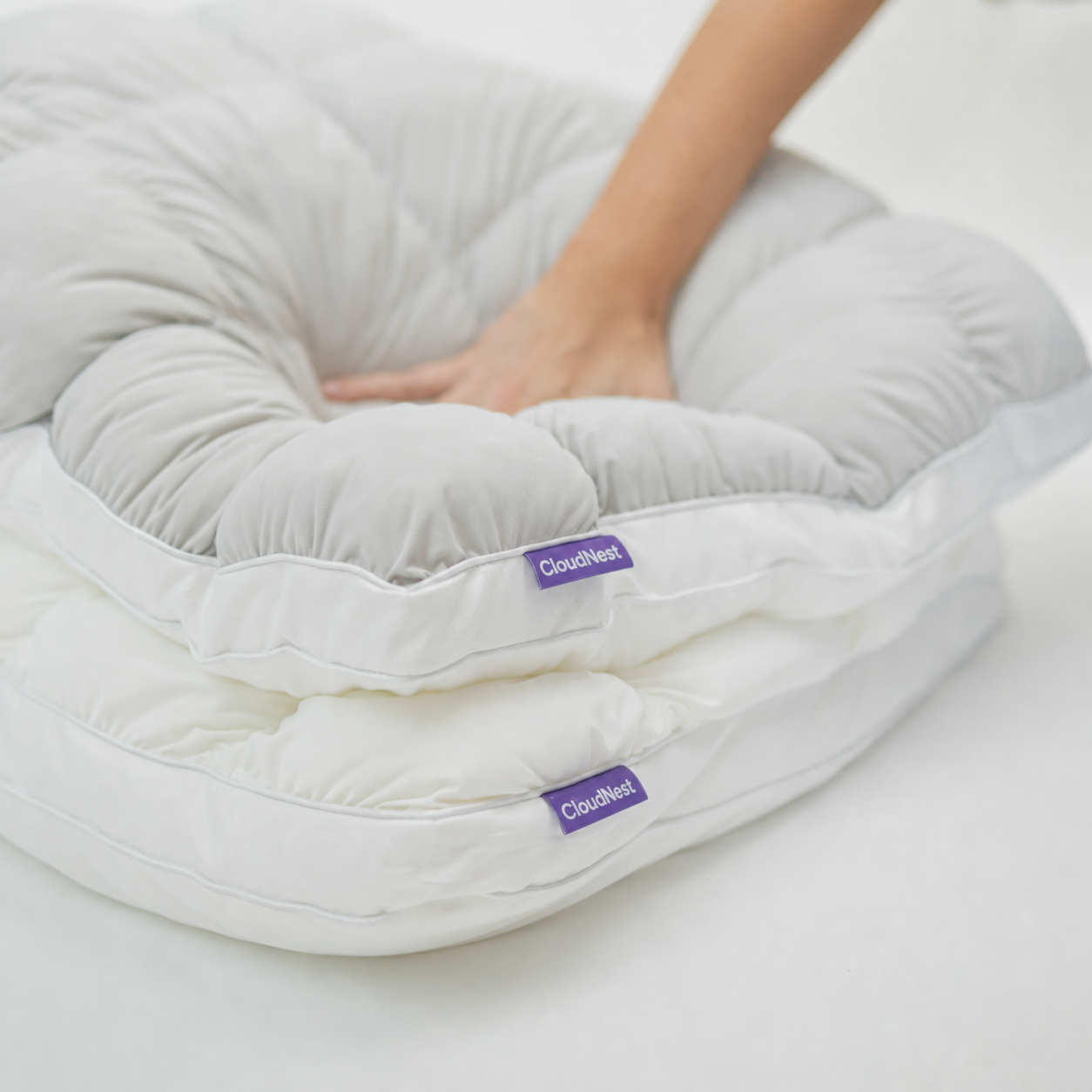 CloudNest | Quilted puff-grid kussen