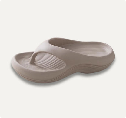 Maya – Comfortabele teenslippers met zachte ondersteuning van de voetboog