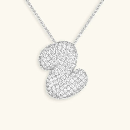 Ketting met diamant en initiaal in 'bubble'-stijl