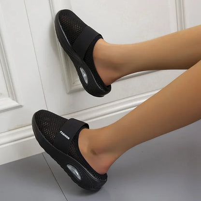 Compa – Comfortabele sleehak-sandalen