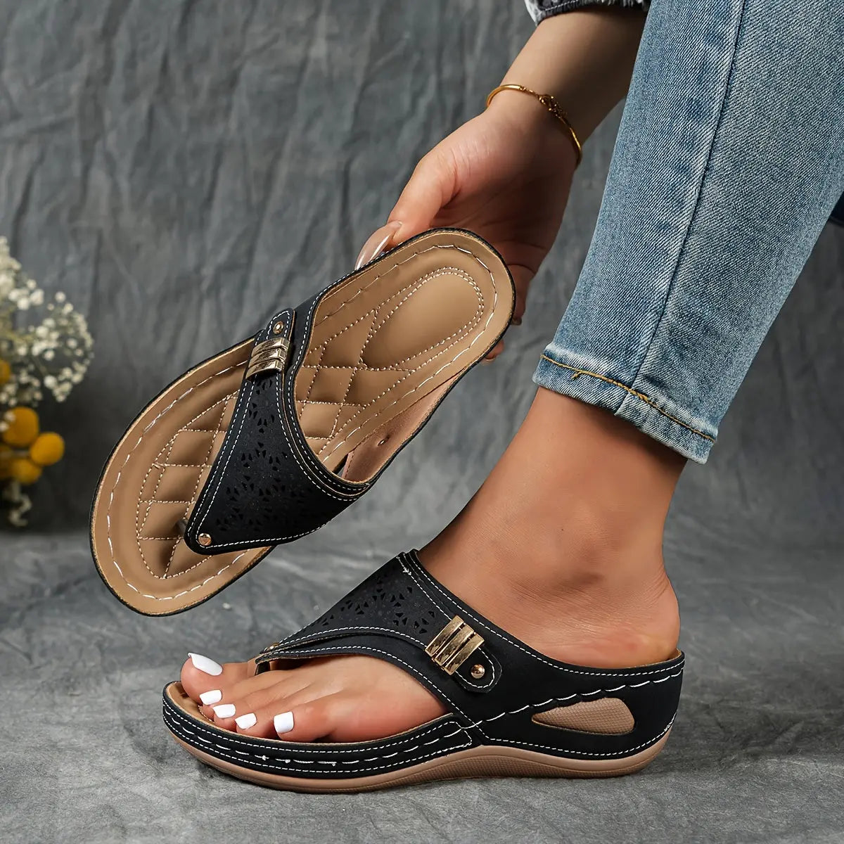 Élodie – Dames-slippers met sleehak en teenstuk