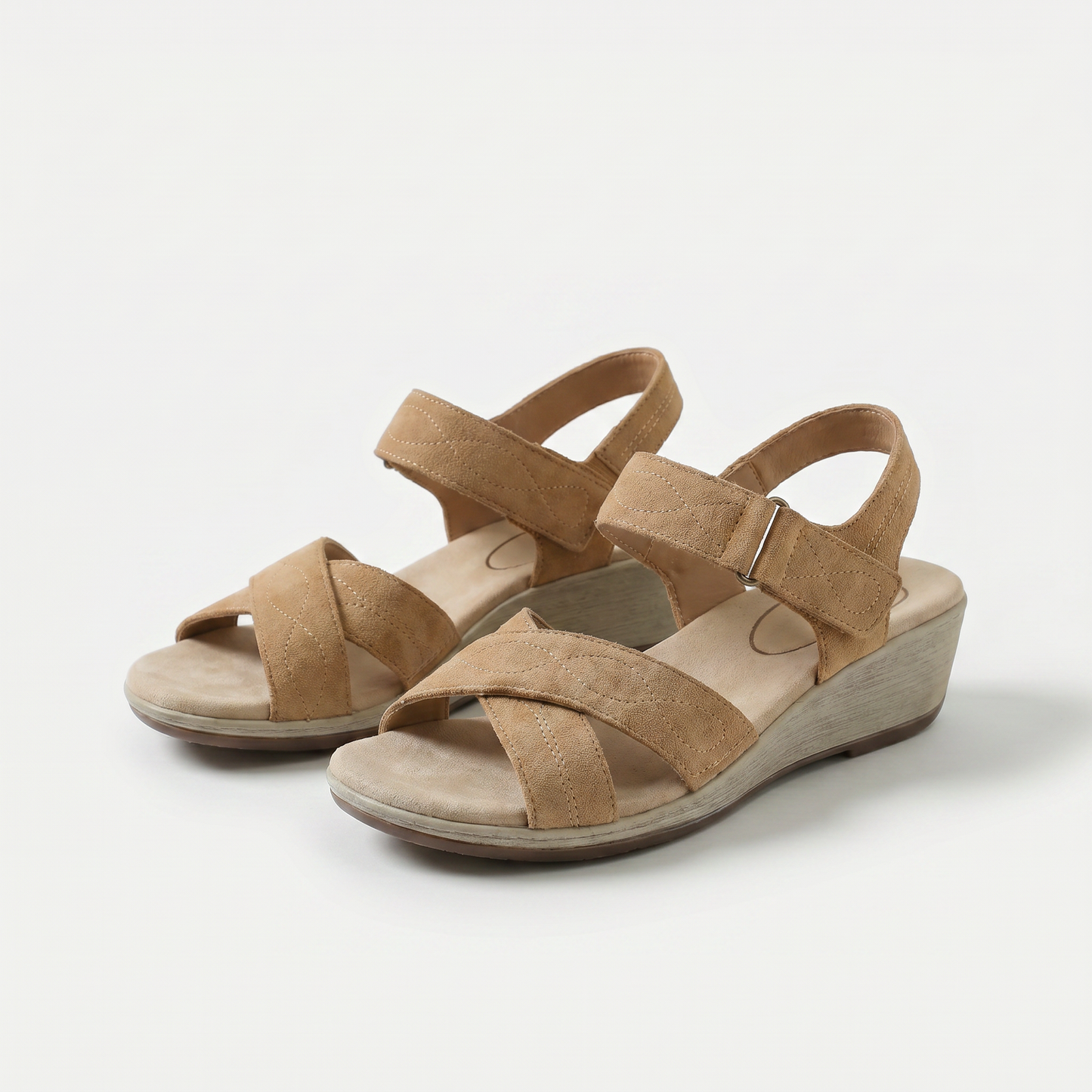 Holly – Warme elegantie in zacht taupe