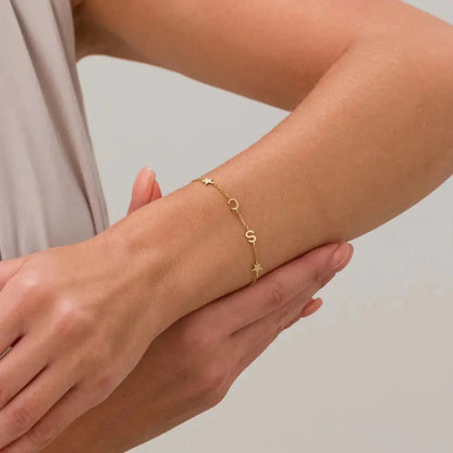 Charmify | Gepersonaliseerde armband met zij-initialen