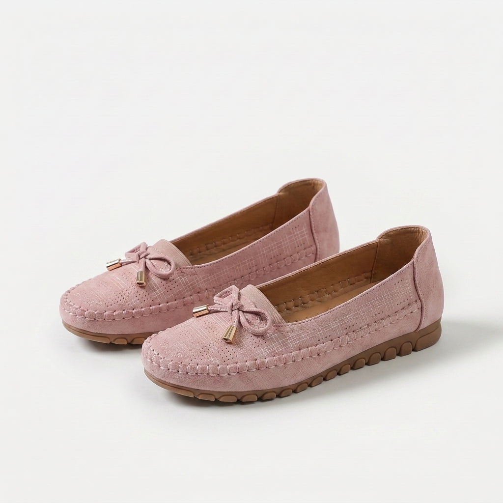 Sabine – Zachte, comfortabele loafers met een verfijnd strikje