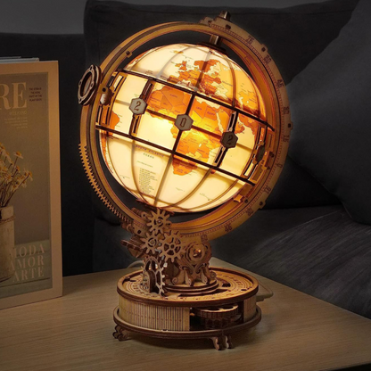 Luminous Globus